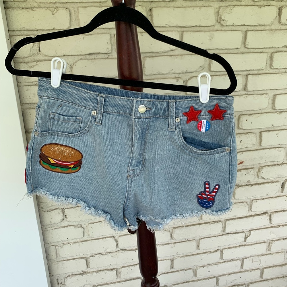 Denim shorts with festive patches